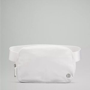 Lululemon Everywhere Belt Bag